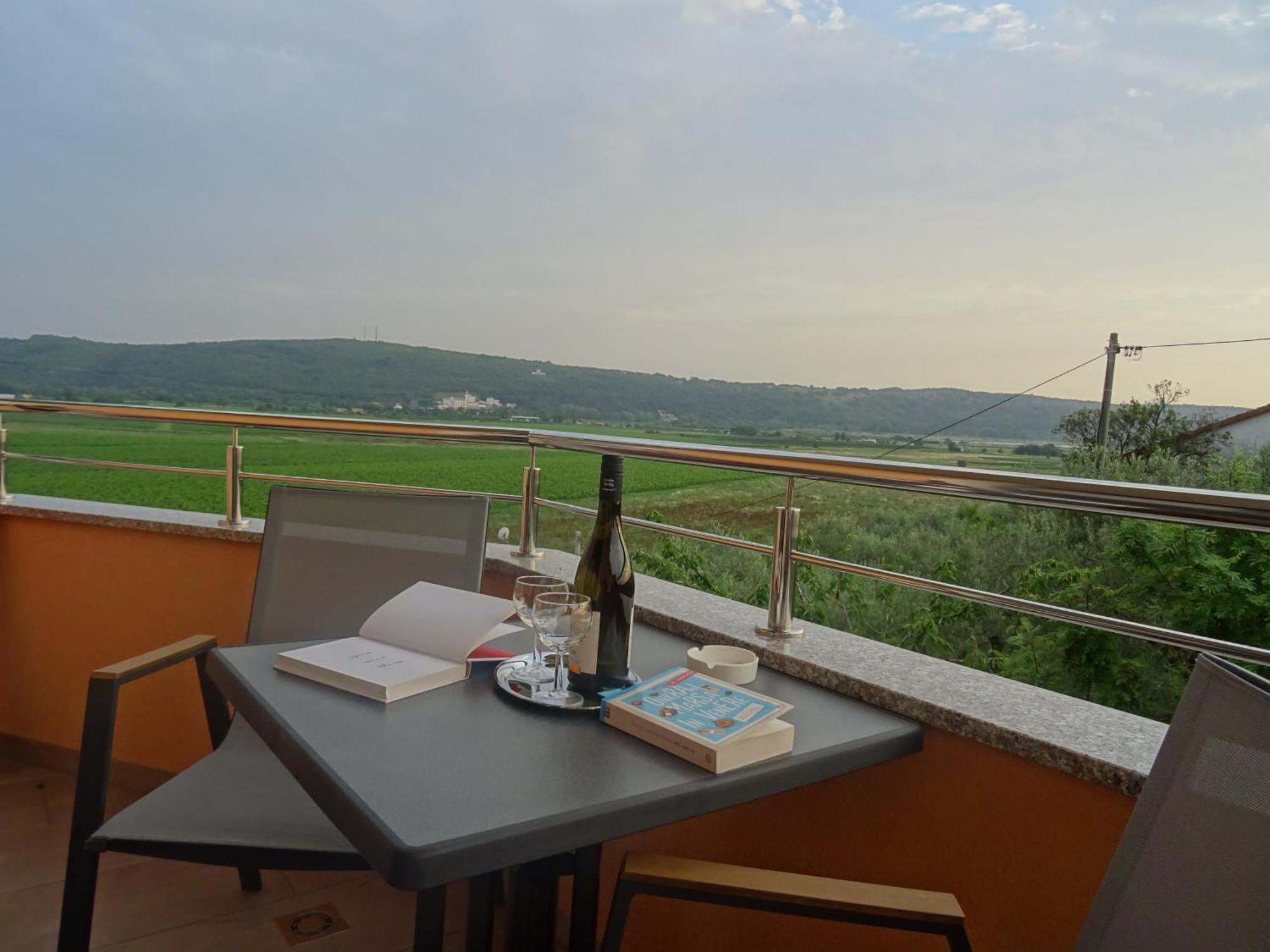 Val&Sol Apartments Сечовле Экстерьер фото
